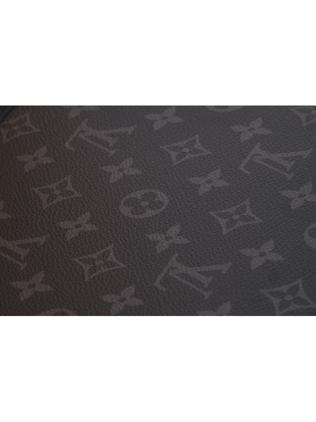 LOUIS VUITTON Pochette Voyage in Classic Full Monogram