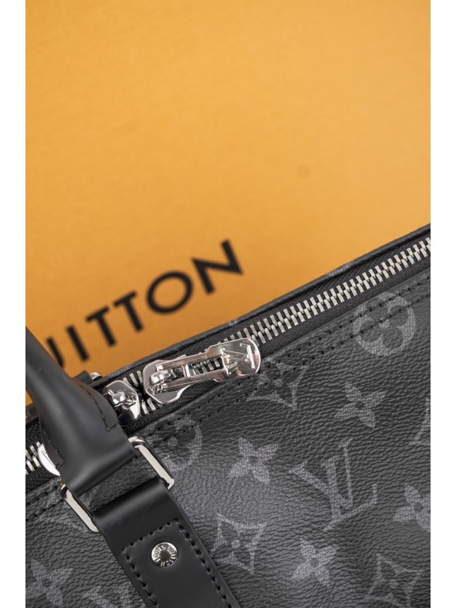 LOUIS VUITTON Keepall Travel Bag with Shoulder Strap (Monogram)
