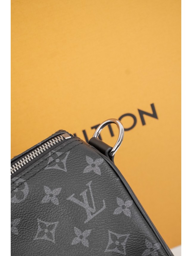 LOUIS VUITTON Keepall Travel Bag with Shoulder Strap (Monogram)