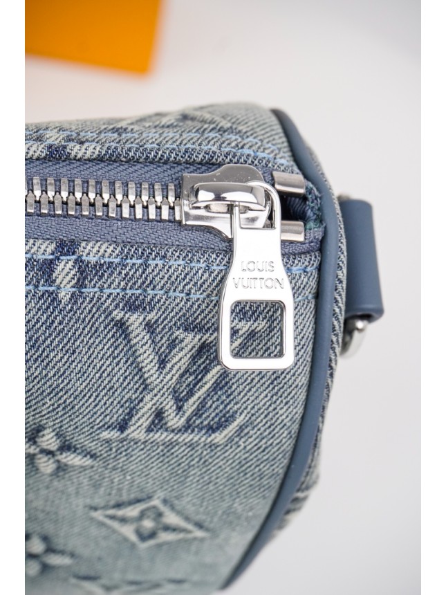 Louis-Vuitton-Washed-Blue-Denim-Canvas-Small-Bag