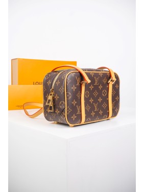 LOUIS VUITTON Petite Malle ("Smiling Trunk Box")