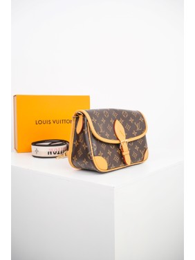 Louis Vuitton Baguette Flap Bag
