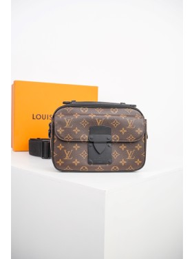 Louis Vuitton Monogram Camera Messenger Bag