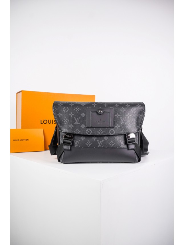Louis Vuitton Flap Messenger Bag