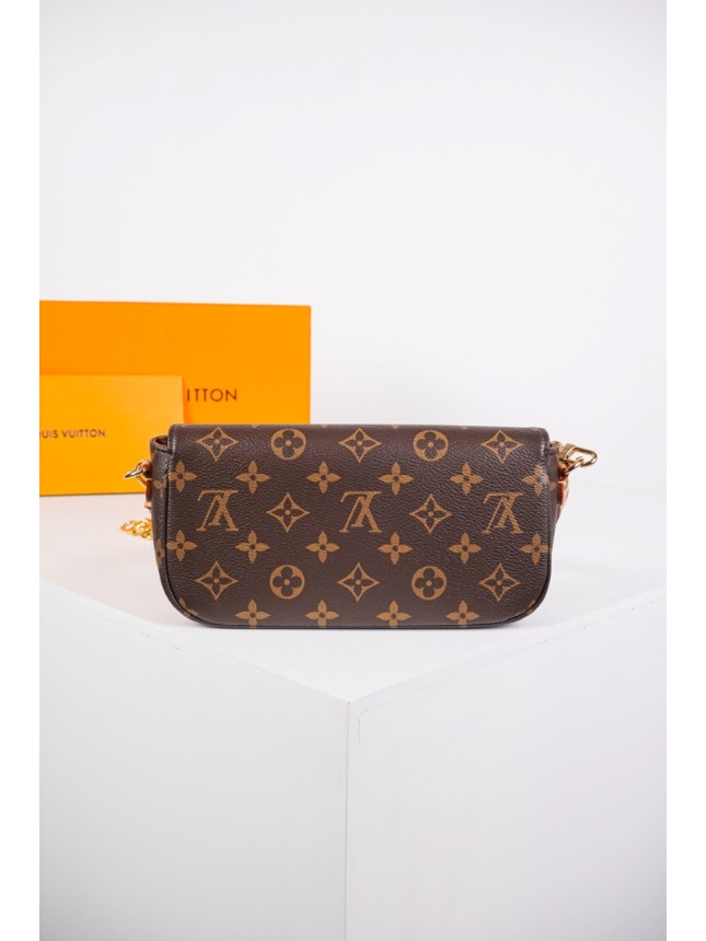 Louis Vuitton Underarm Chain Bag