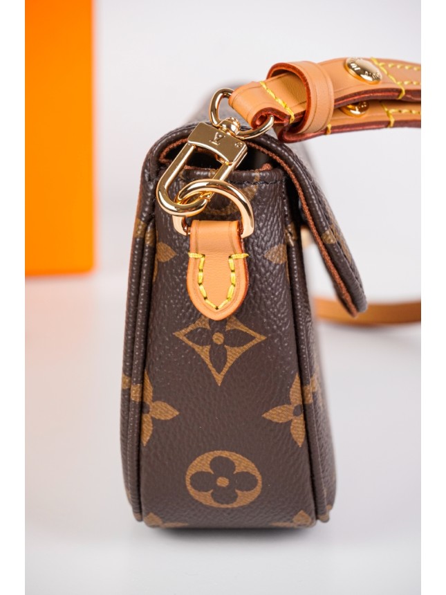 Louis Vuitton Underarm Chain Bag