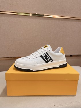 Fendi's latest men's cowhide casual shoes