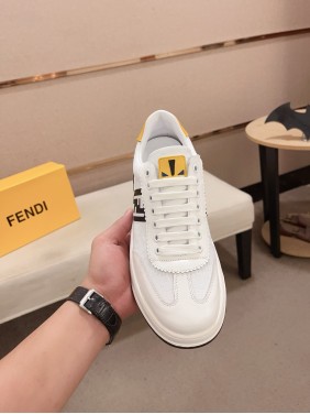 Fendi's latest men's cowhide casual shoes