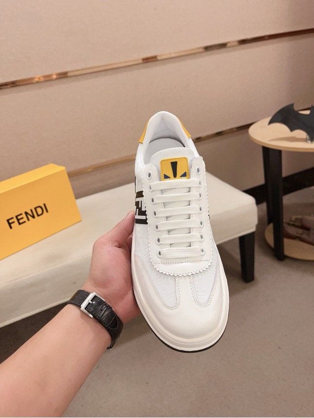 Fendi's latest men's cowhide casual shoes