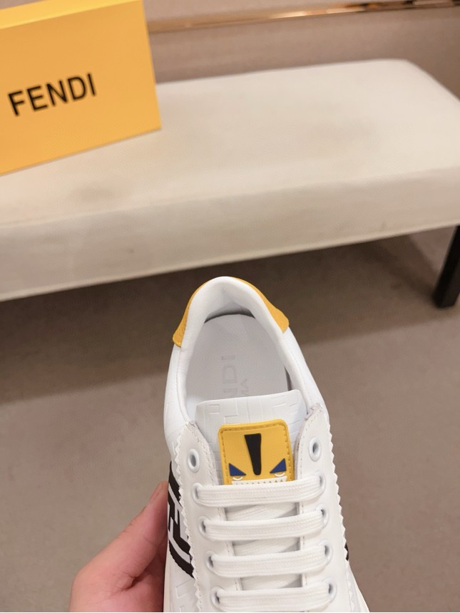 Fendi's latest men's cowhide casual shoes