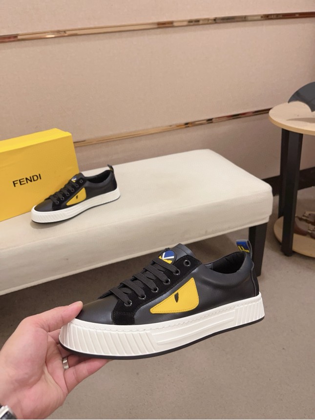 Fendi's latest men's cowhide casual shoes