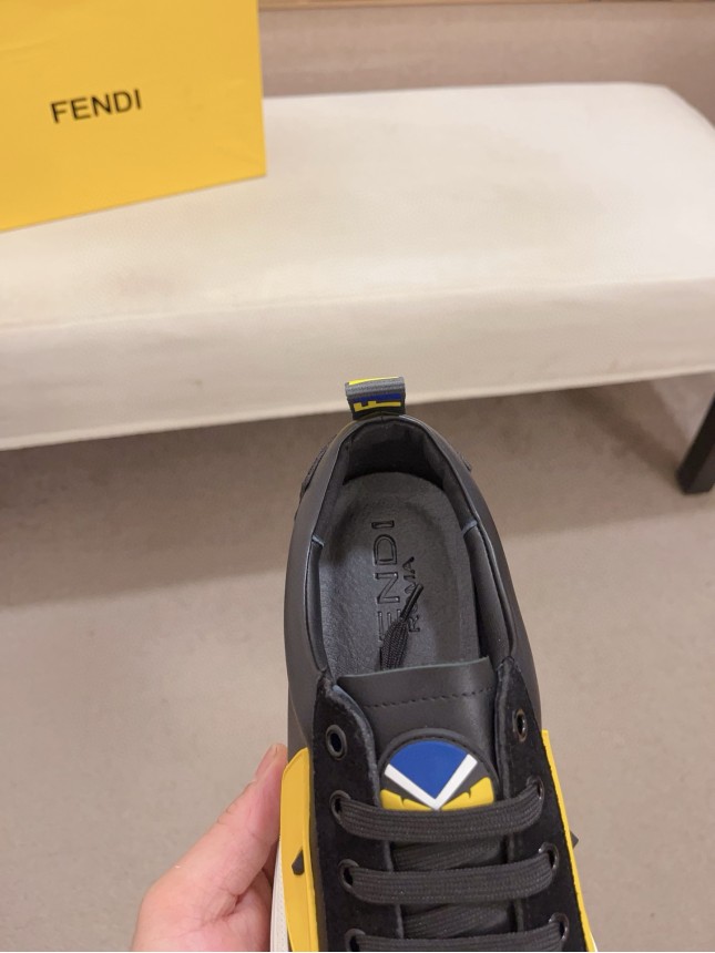 Fendi's latest men's cowhide casual shoes