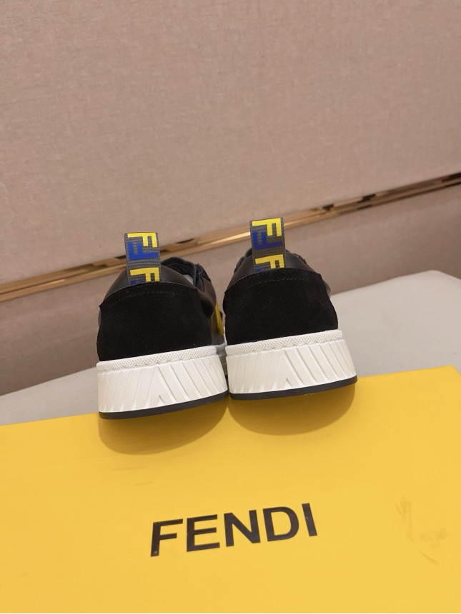 Fendi's latest men's cowhide casual shoes