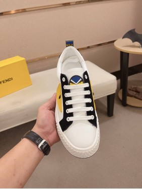 Fendi's latest men's cowhide casual shoes