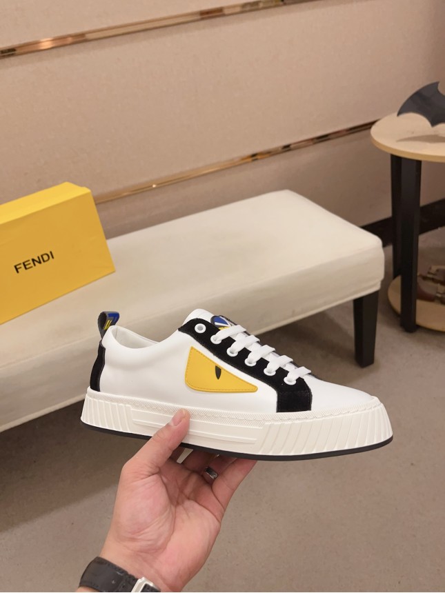 Fendi's latest men's cowhide casual shoes