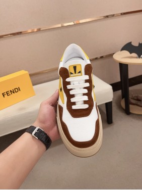 Fendi's latest men's cowhide casual shoes