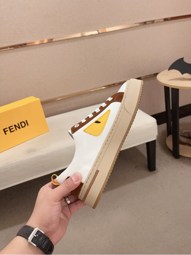 Fendi's latest men's cowhide casual shoes