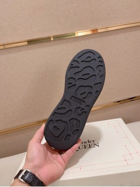 Alexander McQUEEN 2025Fashion new products