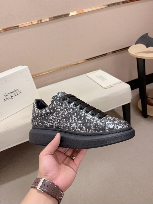 Alexander McQUEEN 2025Fashion new products