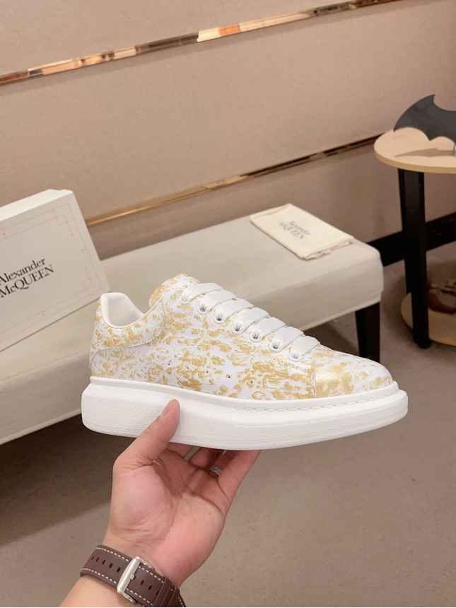 Alexander McQUEEN 2025Fashion new products
