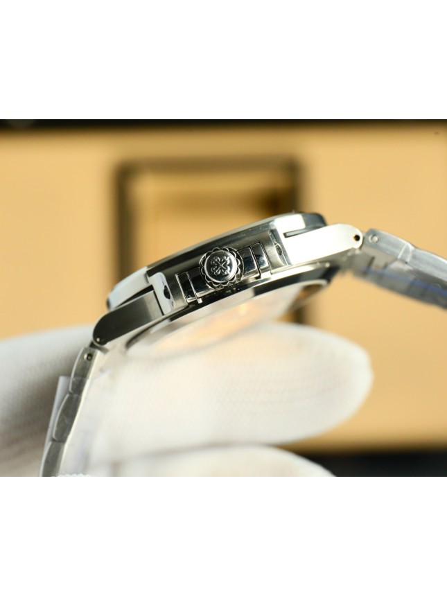 Patek Philippe Nautilus Ladies' Watch PP5711  