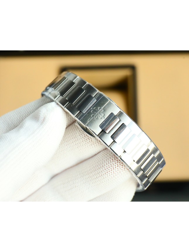Patek Philippe Nautilus Ladies' Watch PP5711  