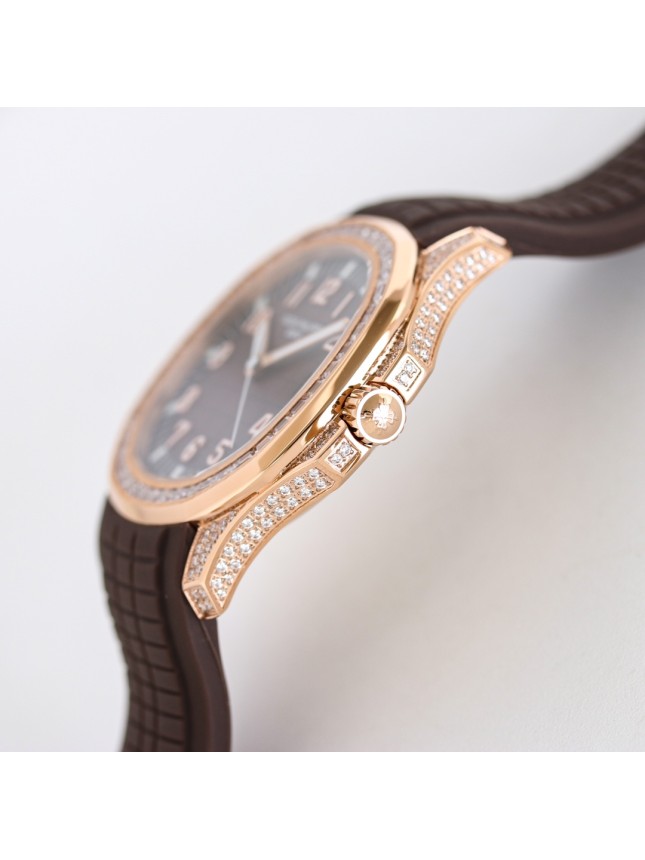 The fully paved T-diamond Patek Philippe Aquanaut series