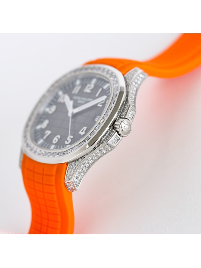The fully paved T-diamond Patek Philippe Aquanaut series