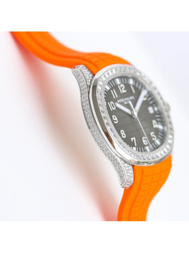 The fully paved T-diamond Patek Philippe Aquanaut series