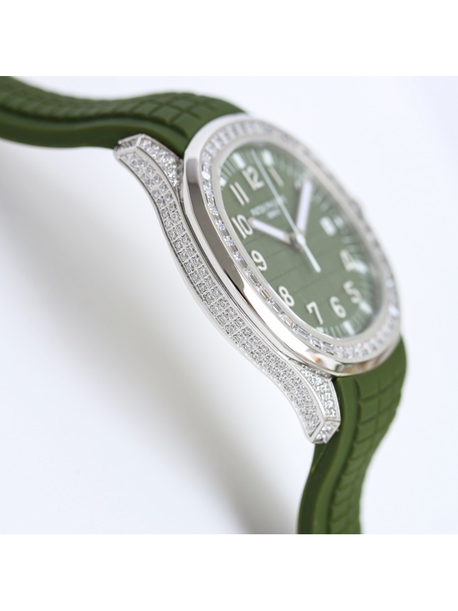 The fully paved T-diamond Patek Philippe Aquanaut series