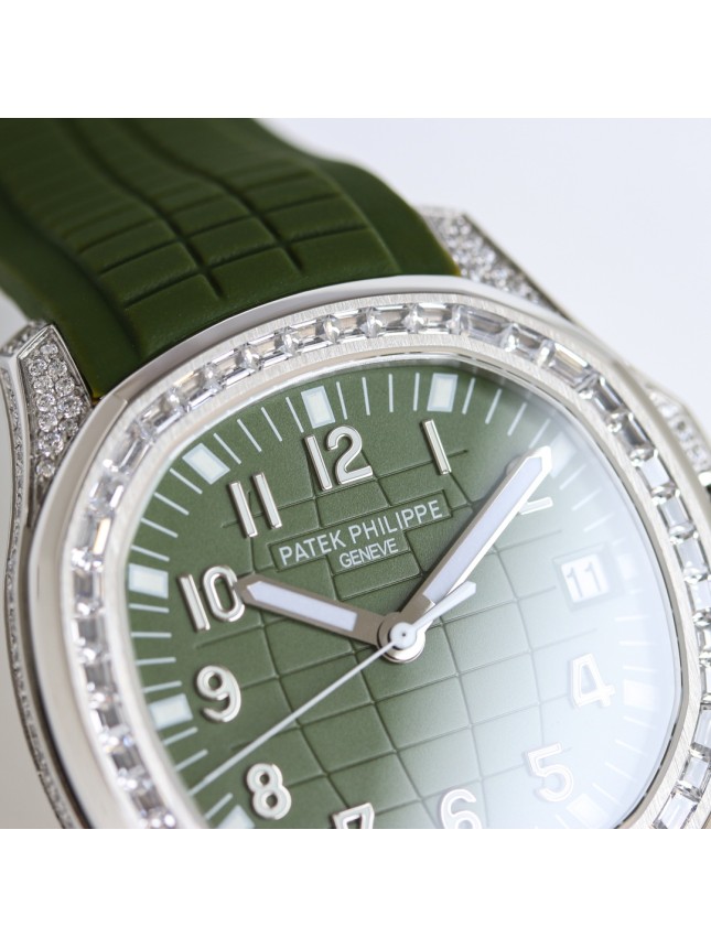 The fully paved T-diamond Patek Philippe Aquanaut series