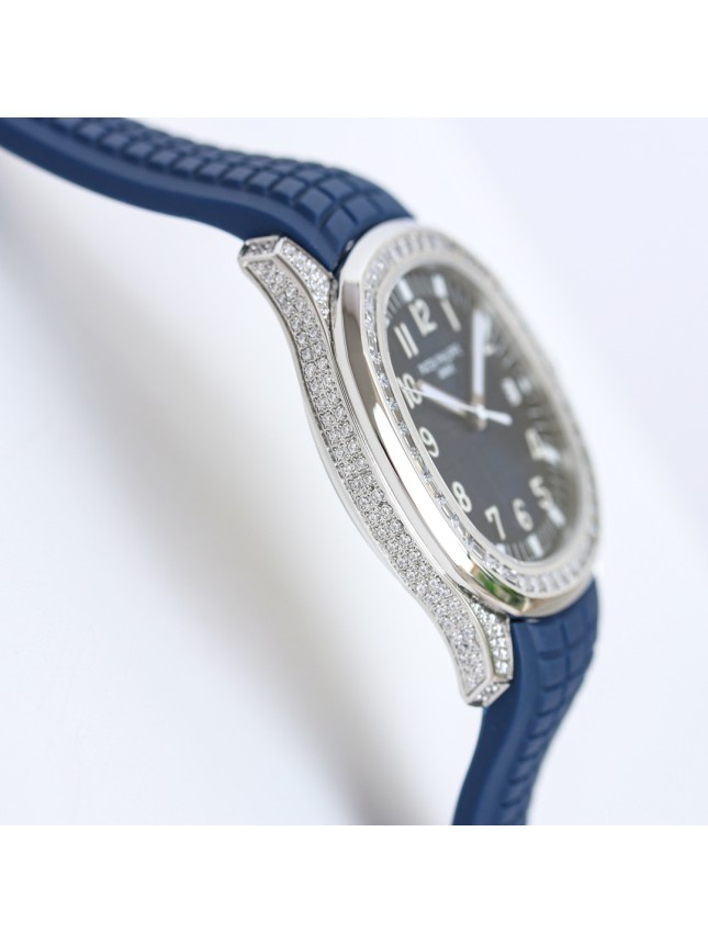 The fully paved T-diamond Patek Philippe Aquanaut series