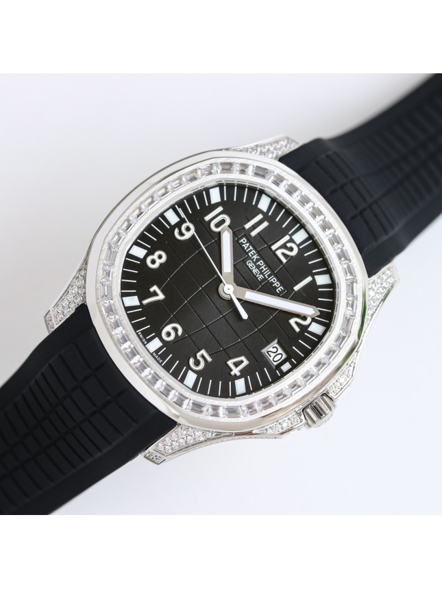 The fully paved T-diamond Patek Philippe Aquanaut series